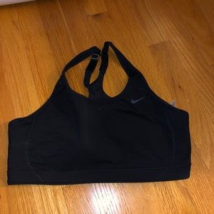 Athletic bra